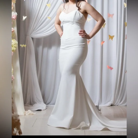 White Spaghetti Strap Sleeveless Wedding Gown